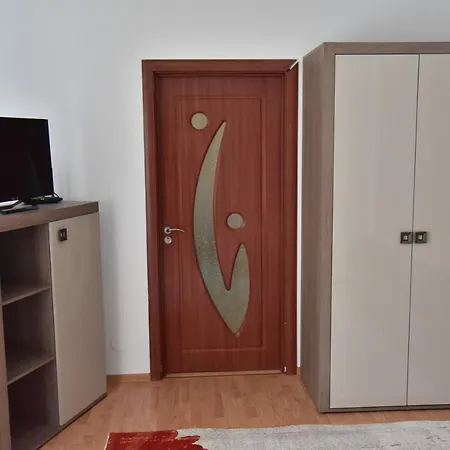 Frunzei Lägenhet